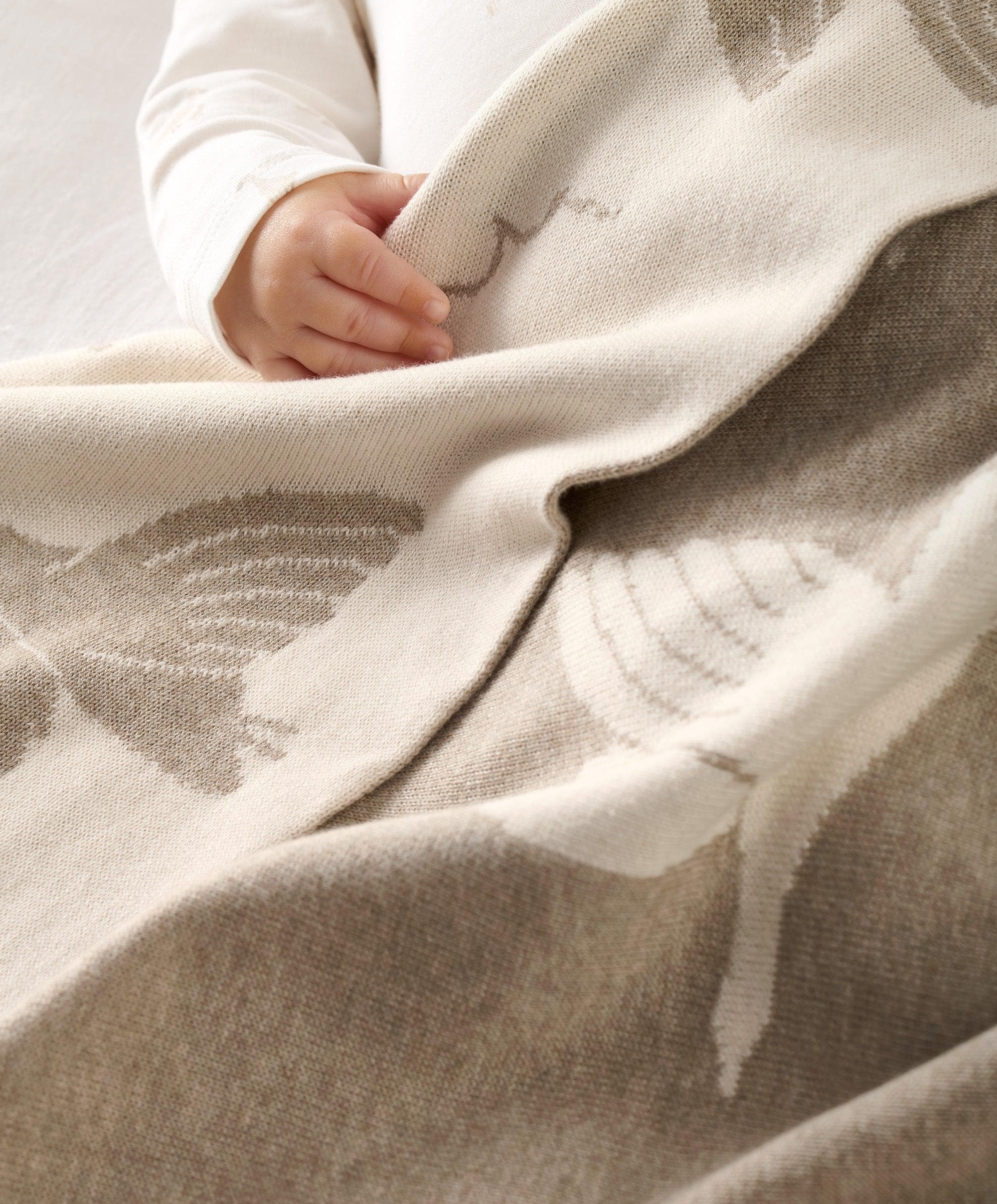 Knitted Blanket - Welcome to the World Duckling - Mocha - Image 3