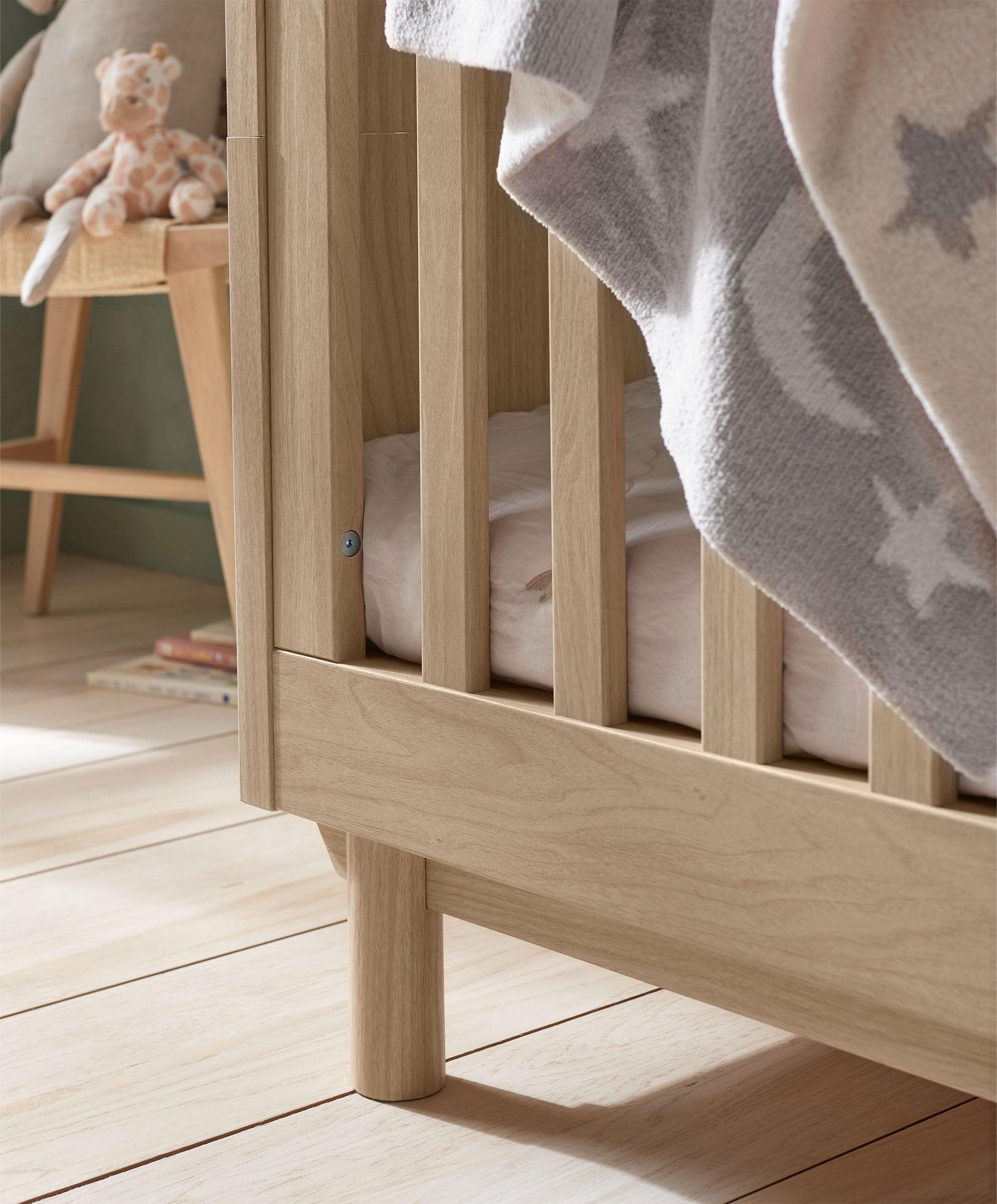 Oska Cotbed Bundle (4 Pieces) - Oak (Pre order for end August) - Image 5